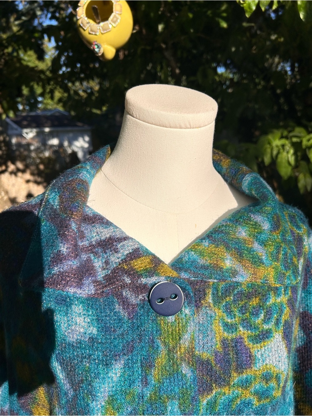 Habitat - Aspen Knit Retro Jacket in the "Skyline" jewel tone floral pattern - Picture 5 of 8